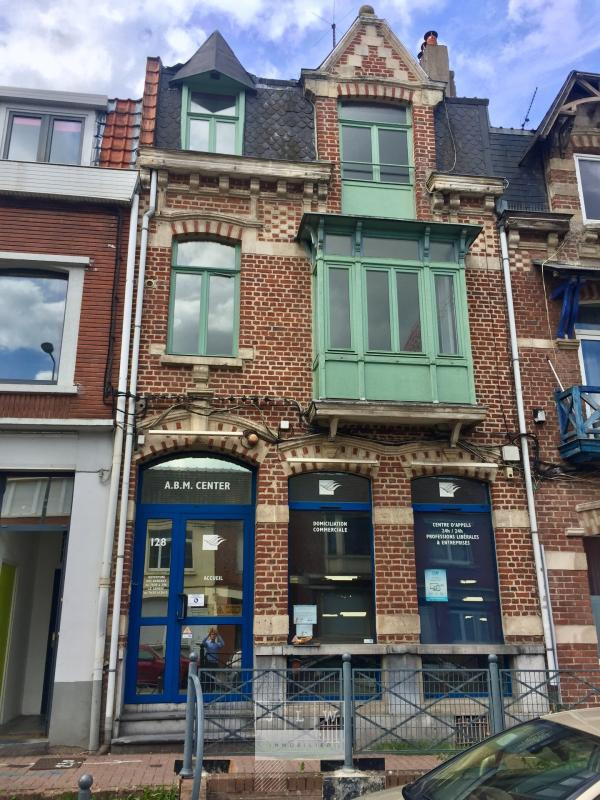 AGXP-FL16 - Bureaux à louer - 150 m2 - idéalement placé