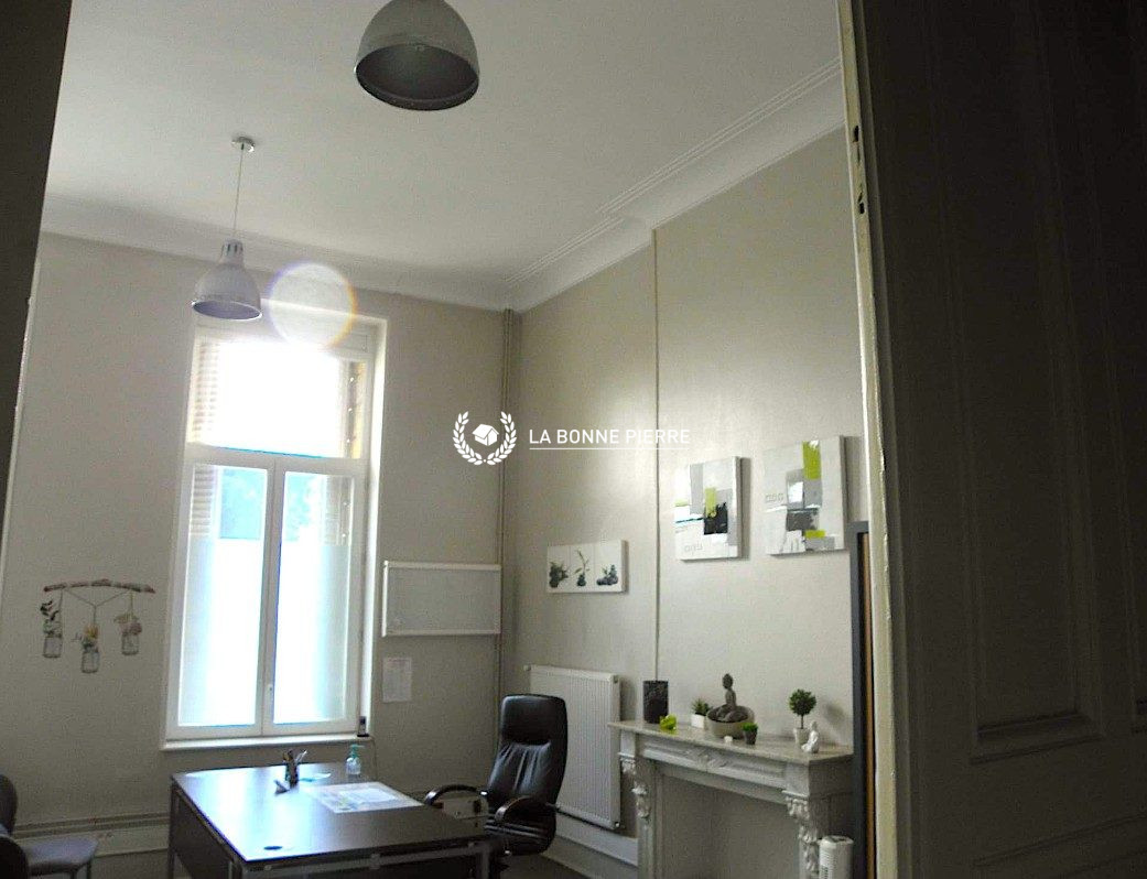 A vendre immeuble professionnel Cambrai 8,59% net
