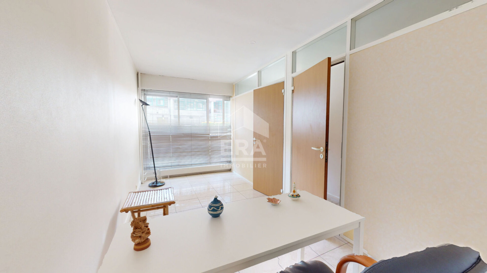 3 cabinets 76 m2 avec 2 salles d'attente