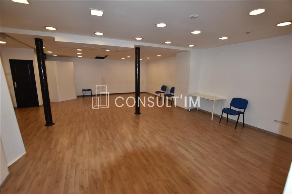 Local commercial en LOCATION PURE - idéal associations et centres de formation