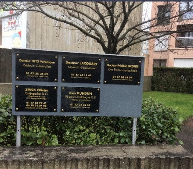 Nanterre ville à louer salle de consultation 12m2