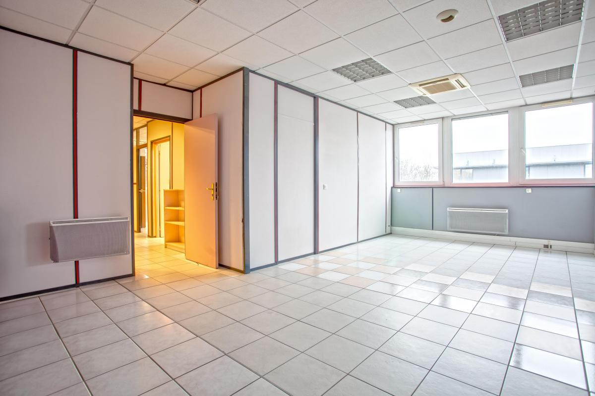 Vente - Bureau - 117,56 m² - 368 500 € - SEYNOD