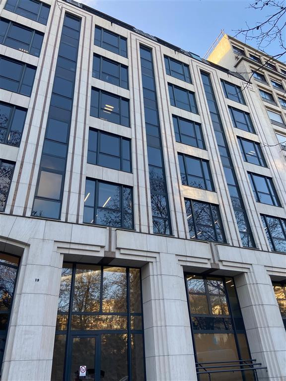 Quartier QCA – Bureaux flexibles dans un immeuble de bureaux avec accueil