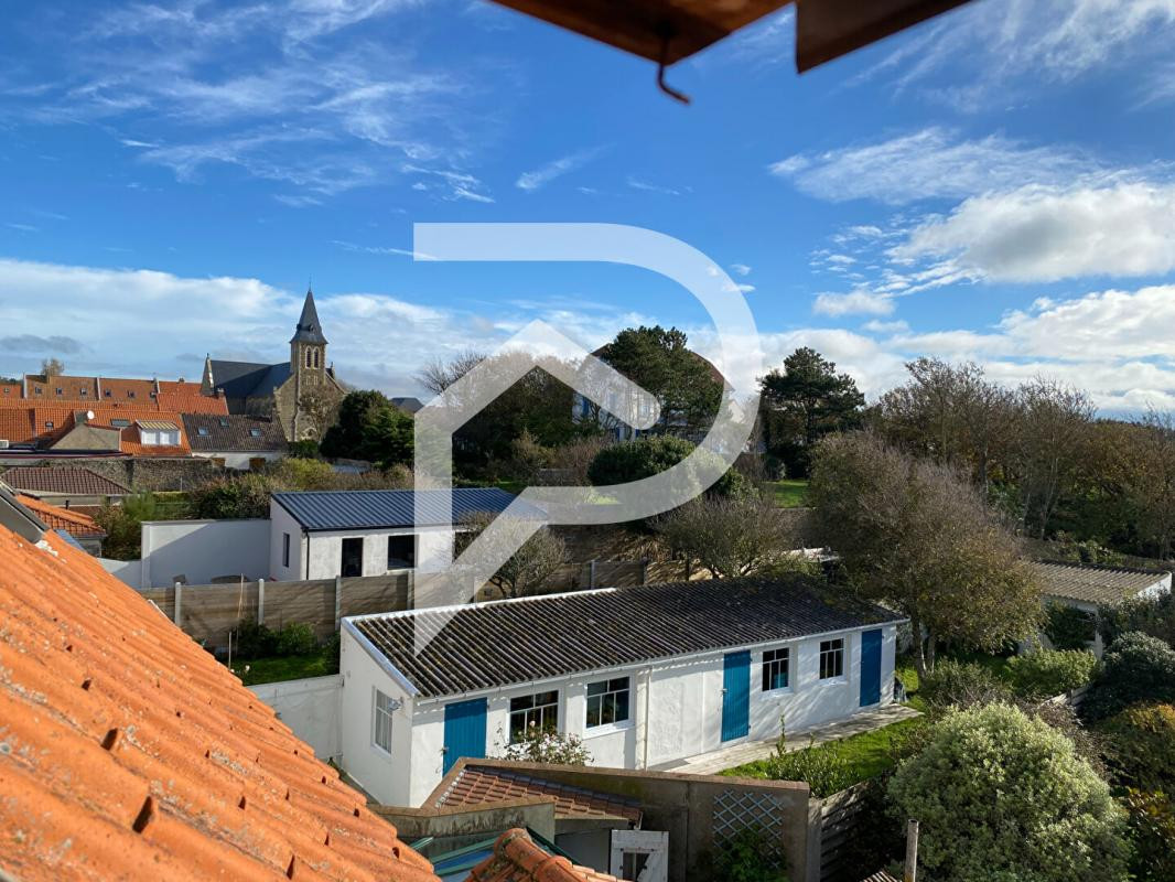 Proche mer Immeuble Ambleteuse 13 pièce(s) 408 m2