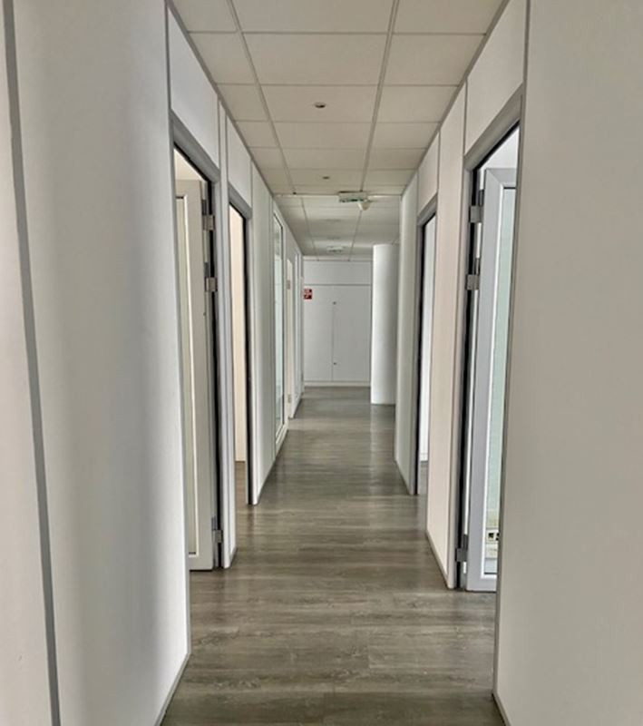 Plateau de bureaux à VENDRE  2ème étage au coeur de Levallois