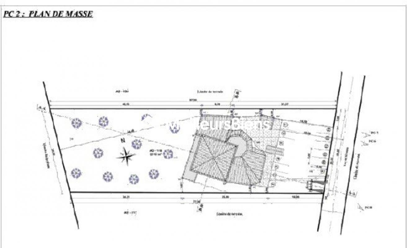À vendre – Bâtiment à rénover sur grand terrain de 2140 m² – Secteur Mathurin, Le Gosier (97190)