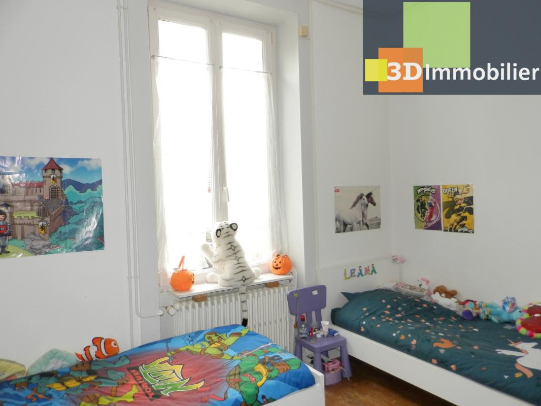 LONS-LE-SAUNIER (39), SPECIAL INVESTISSEURS : IMMEUBLE 9 logements LOUÉS + 4 garages