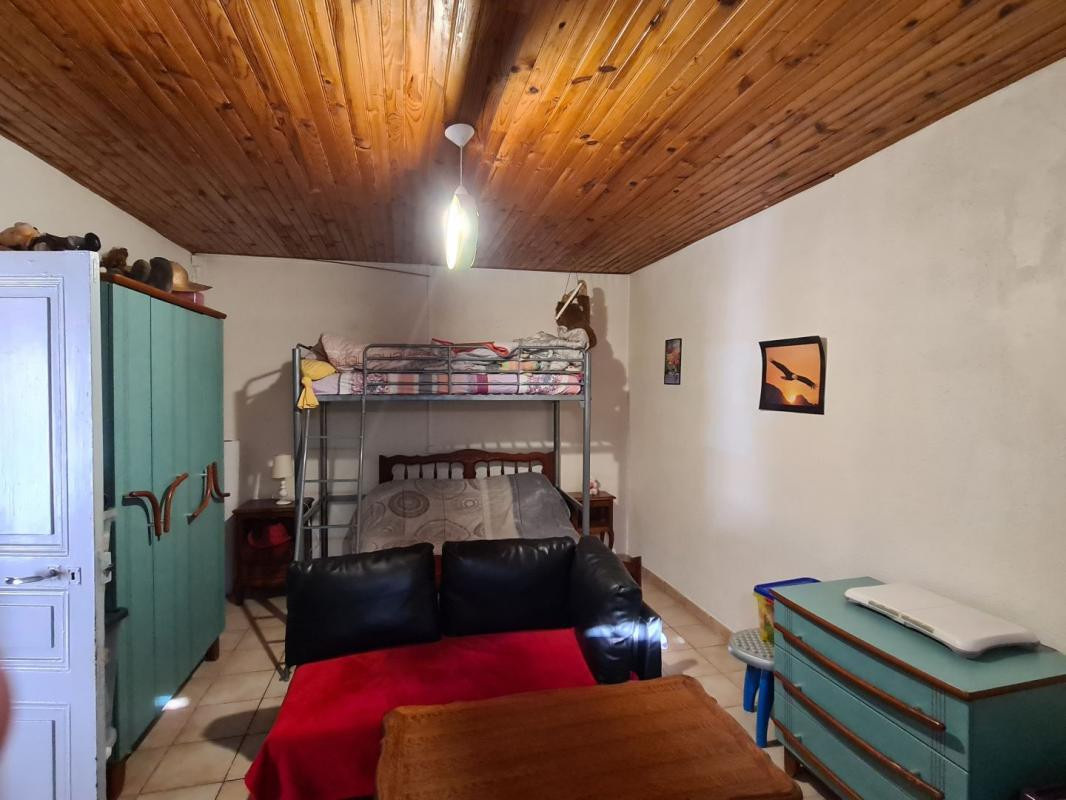 IMMEUBLE AVEC SIX APPARTEMENTS