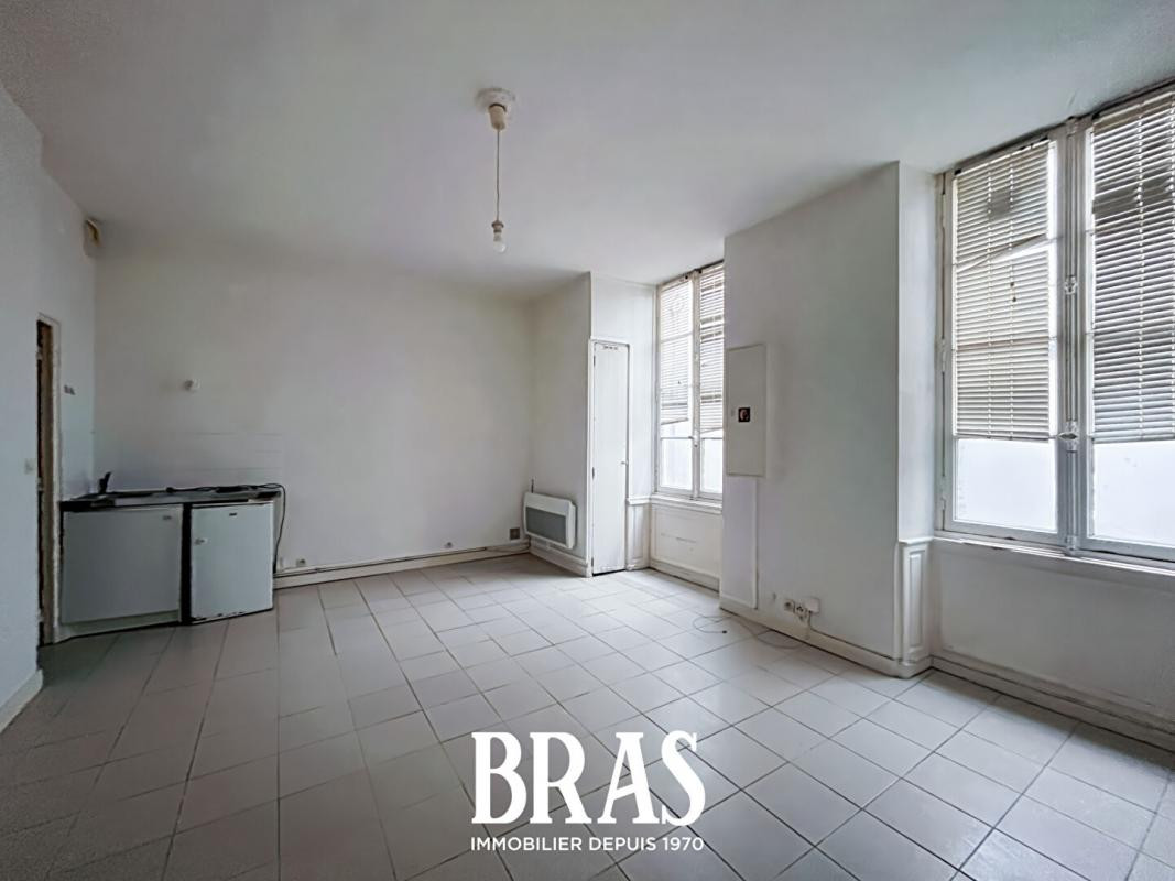 Immeuble / Maison-  4 lots - Dobré