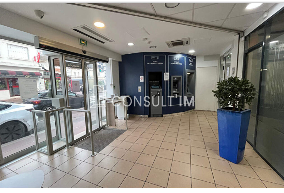 Local commercial de 72, 25m² dans un quartier très commerçant de Saint Maur des Fossés