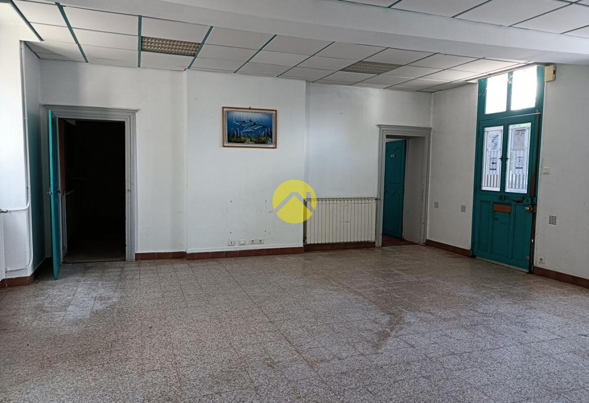 LOCAL COMMERCIAL ET LOGEMENT