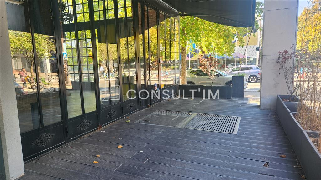 Local commercial de 375 m²