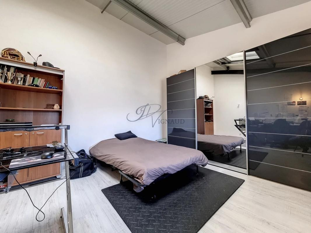Loft et hangars sur St Georges sur Cher