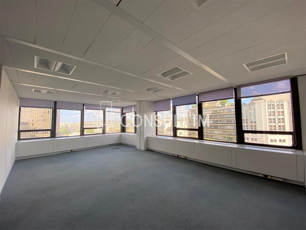 beaux bureaux au sein de la Tour Montparnasse, à louer, bureaux de 110m²