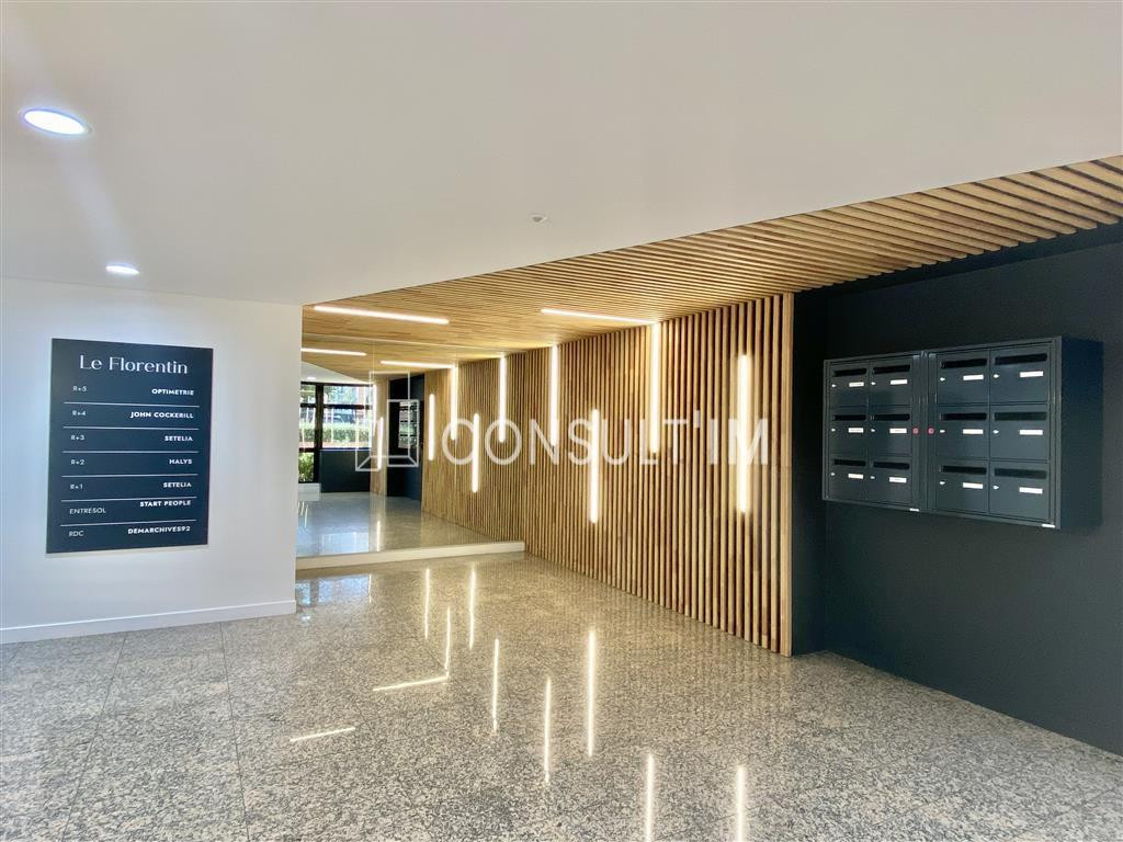 Bureaux rénové et lumineux !