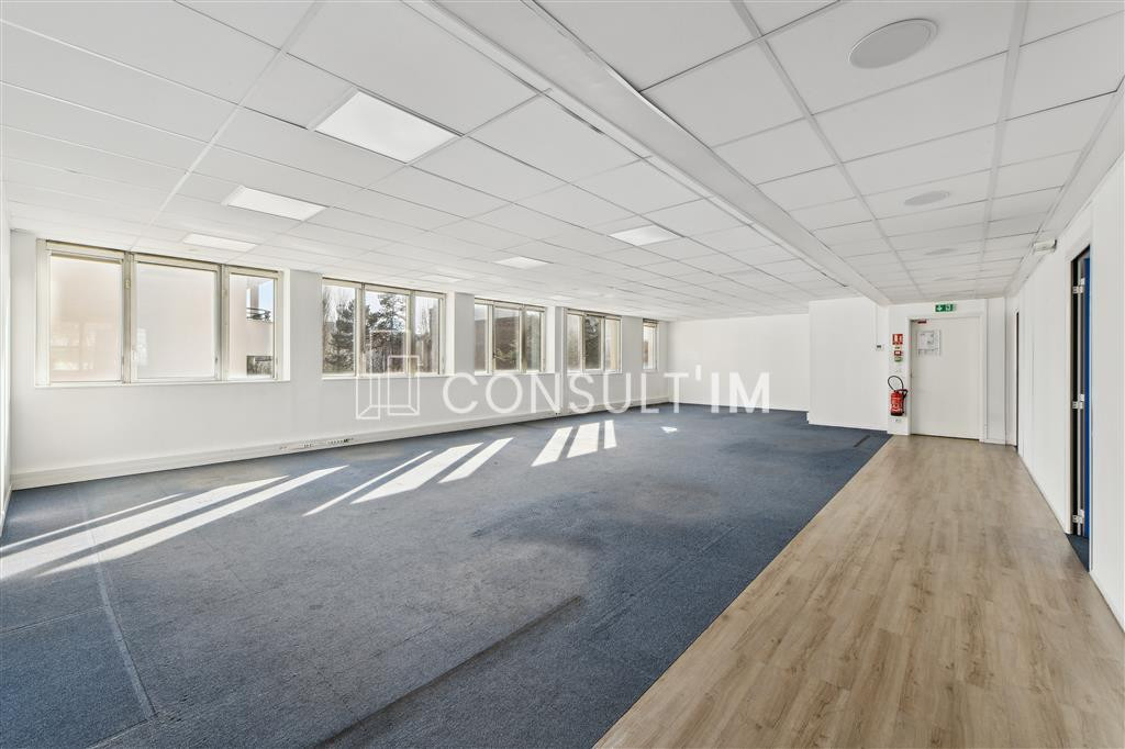 A louer des bureaux avec terrasse privative