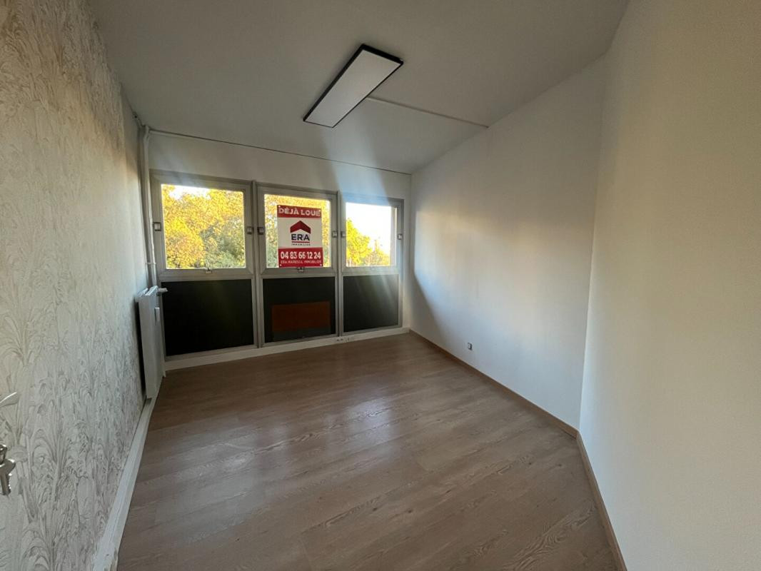 Bureau de 11.55 m² - Quartier de la gare