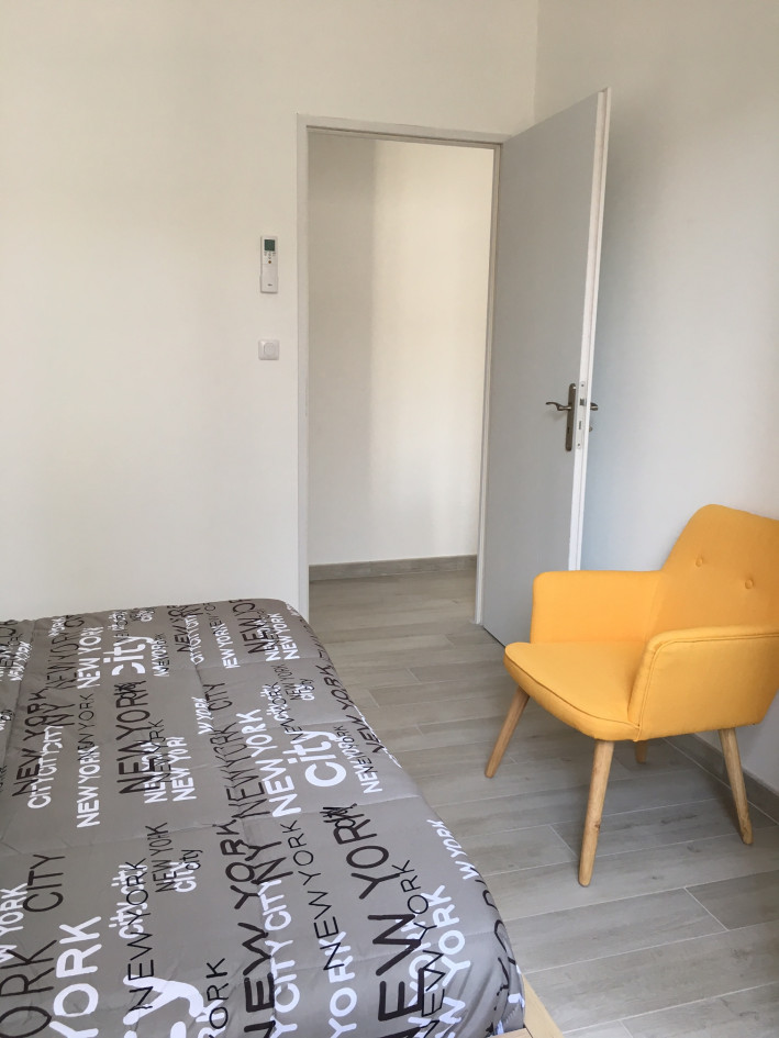 APPARTEMENT MEUBLE TOUT CONFORT A NARBONNE