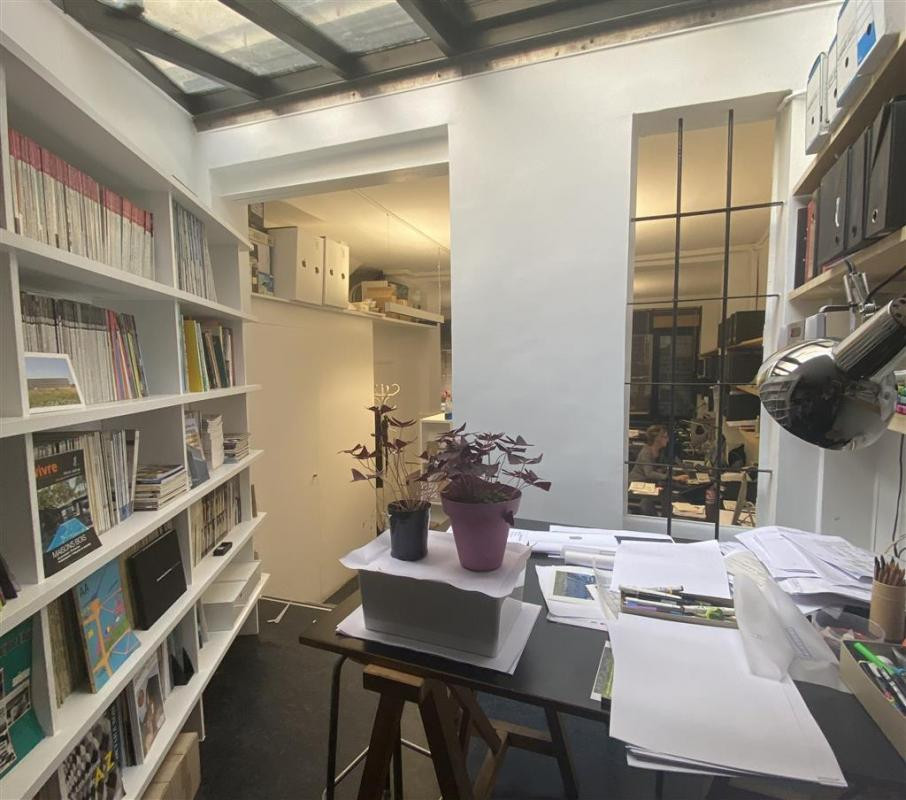 Belle surface de bureau de 55m² en RDC proche du Sacré Coeur