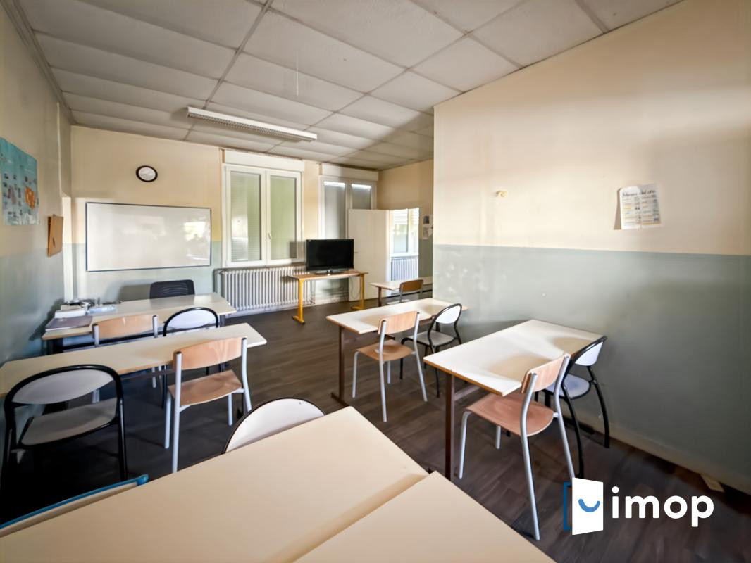 Actif immobilier indépendant de 590m2 sur un terrain de 2169m2
