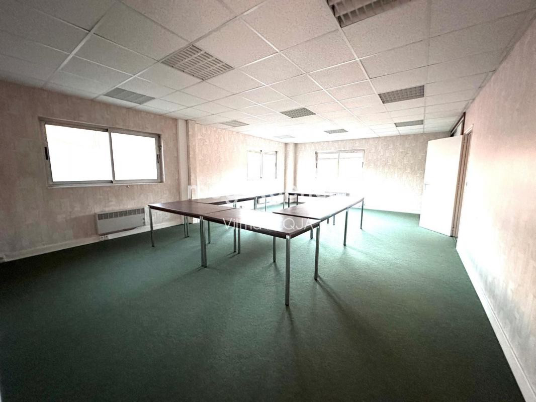 LOCAL COMMERCIAL 468 M²