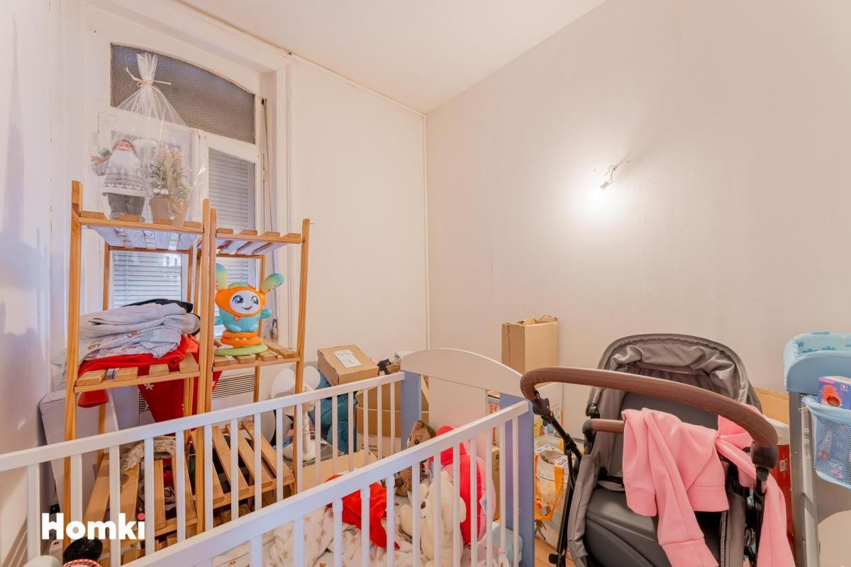 Sin Le Noble immeuble de Rapport 3 logement et cellule commerciale