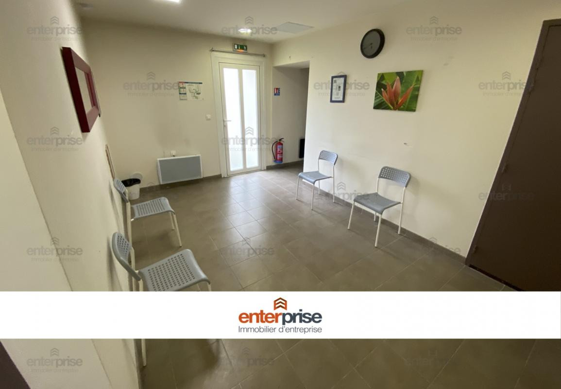 BUREAUX / LOCAL COMMERCIAL - 350M2 - LE PLESSIS-BELLEVILLE