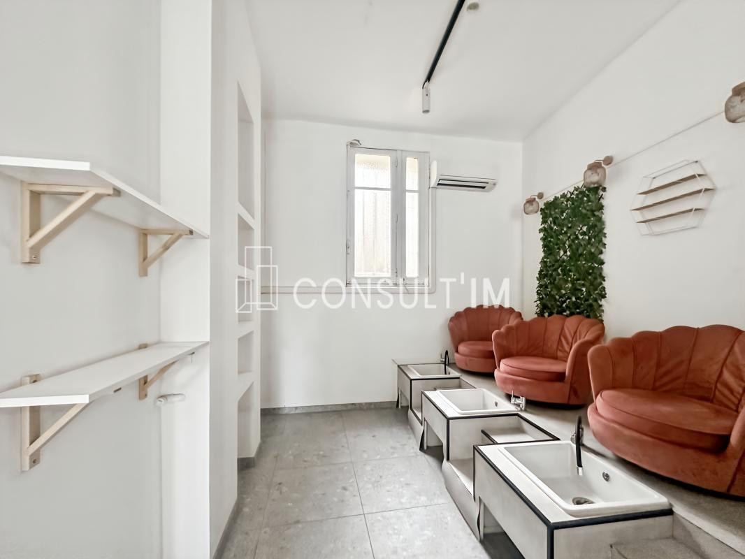 Très belle boutique à louer en plein coeur de Neuilly sur Seine