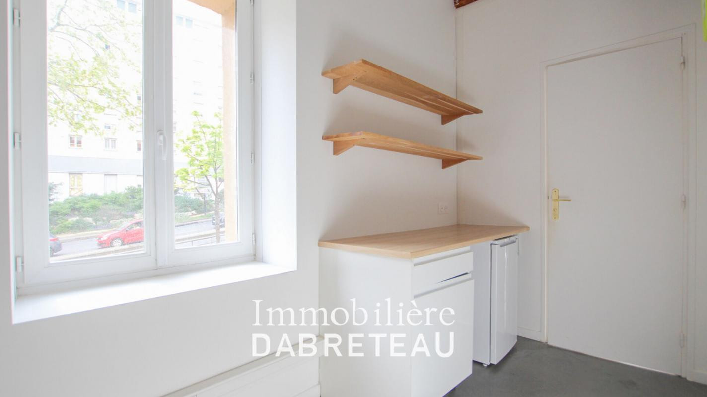 LOCAL EXCEPTIONNEL - CALUIRE