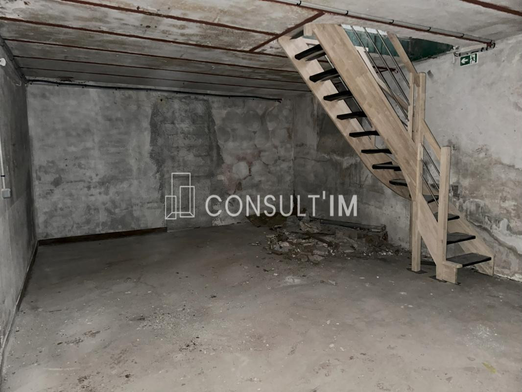 Paris 19 bureaux calme sur cour