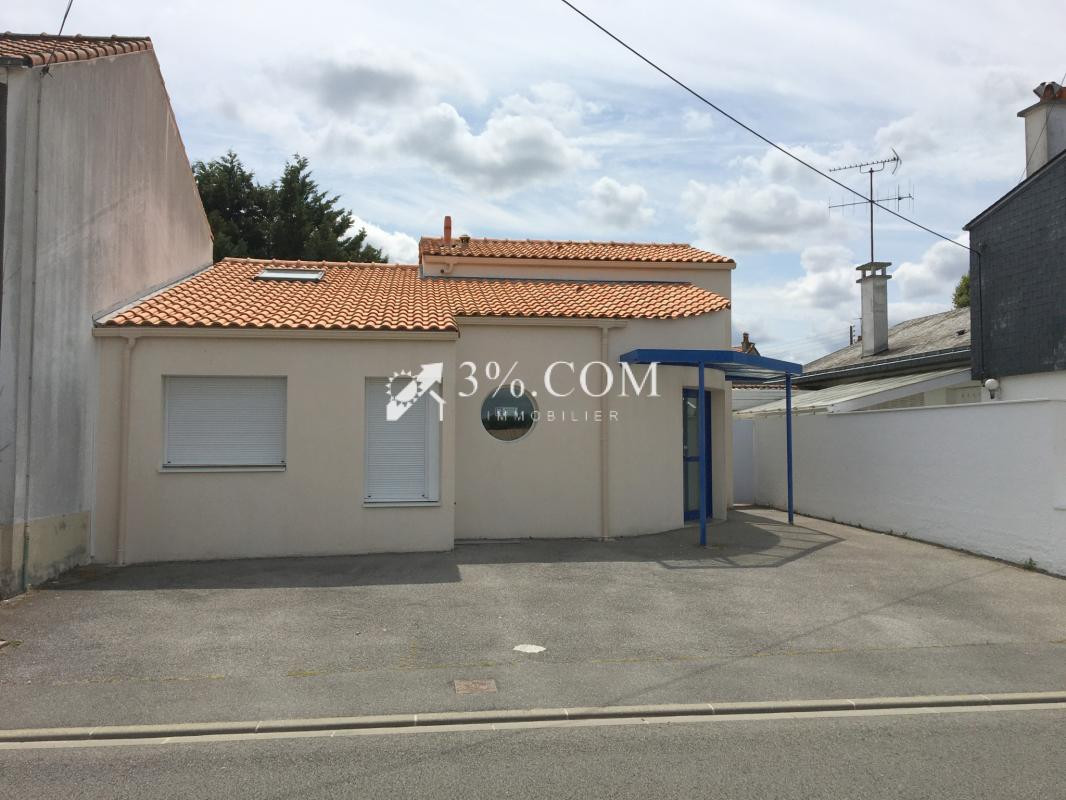 LOCAL Professionnel Cabinet Médical 128 m2 + STUDIO et JARDI