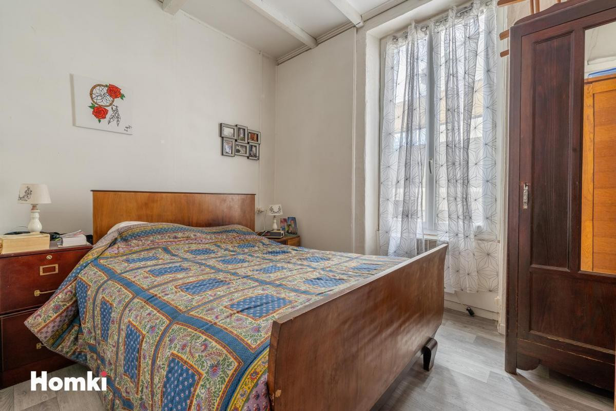 Immeuble composé de 3 appartements à Bellegarde
