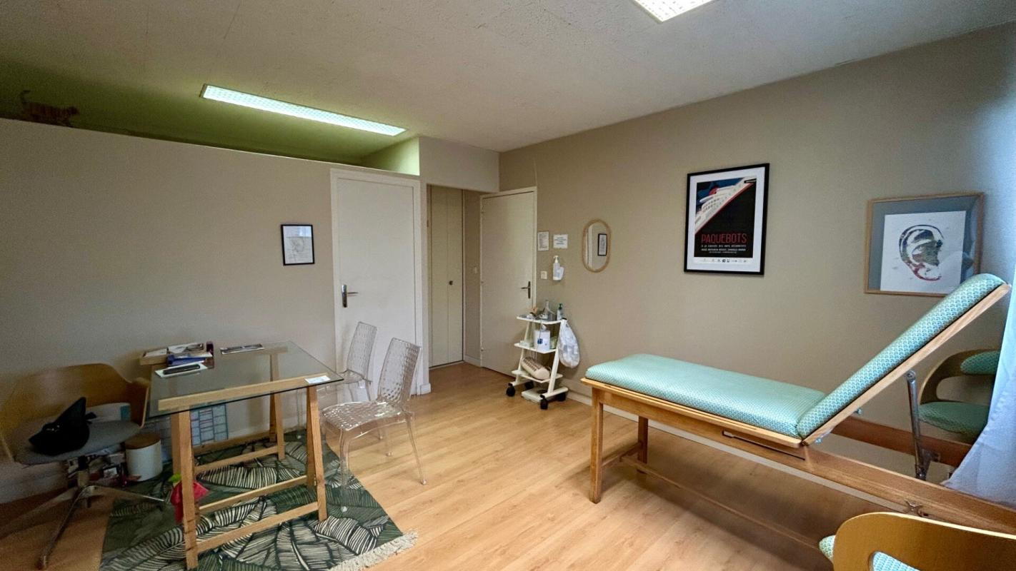 BUREAU  21 m2 - SAINT MALO - GARE