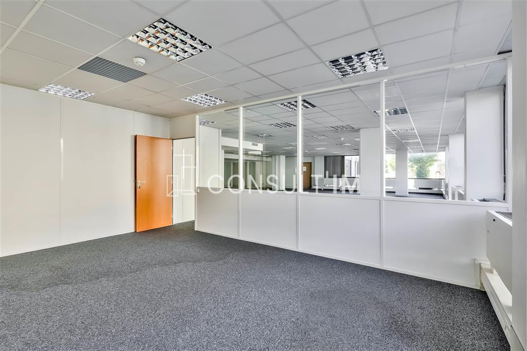Pont de Saint Cloud, bureaux de 793 m²