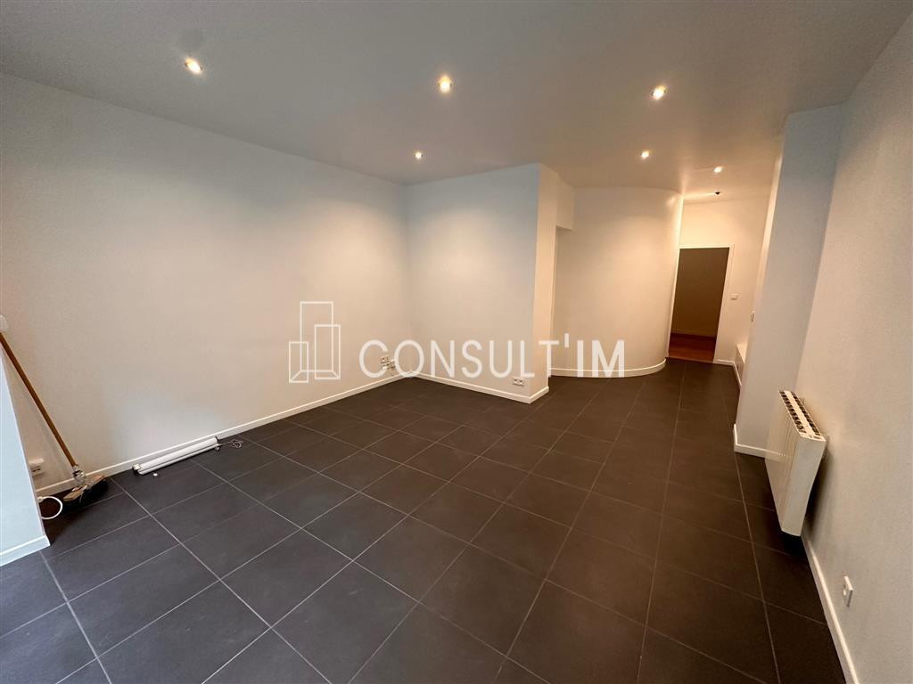 Avenue Gambetta, une boutique à louer de 60m² en location pure disponible immédiatement !