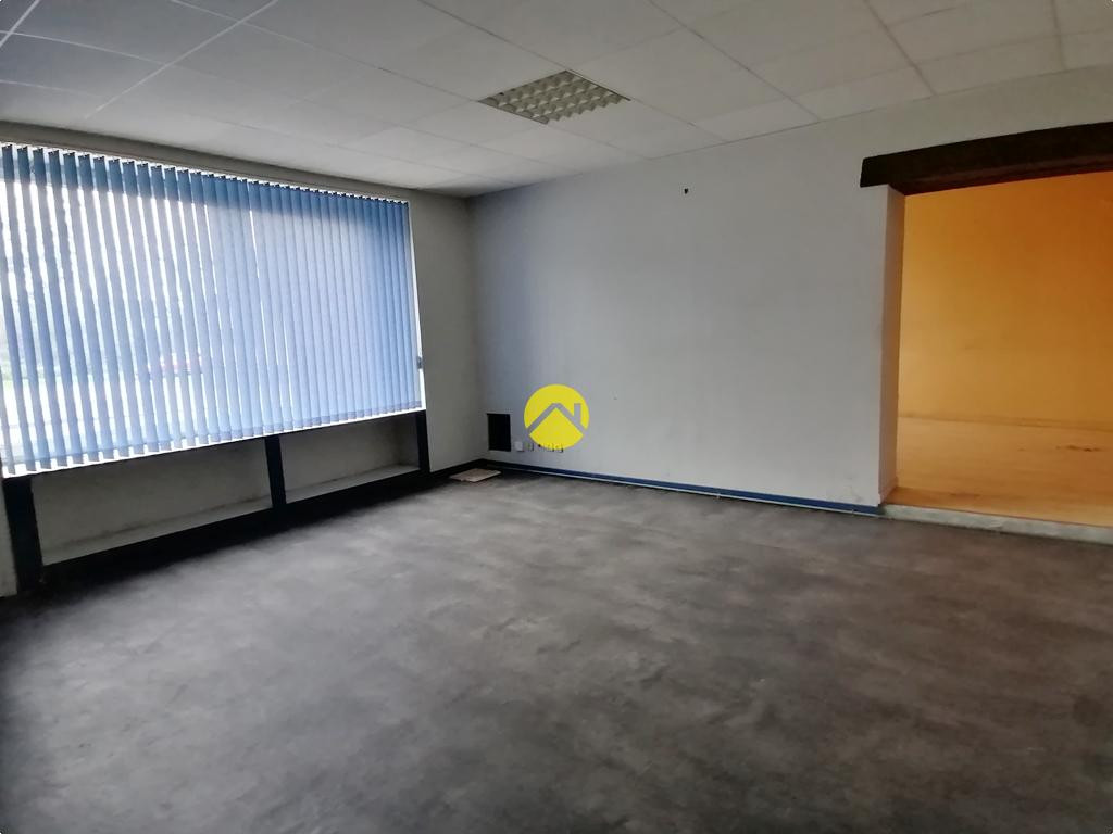 LOCAL commercial avec LOGEMENT