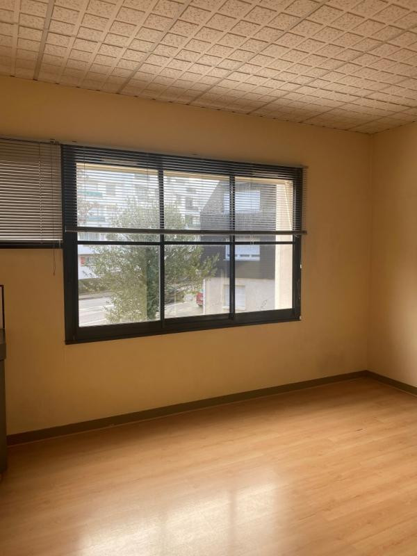 BUREAUX A VENDRE