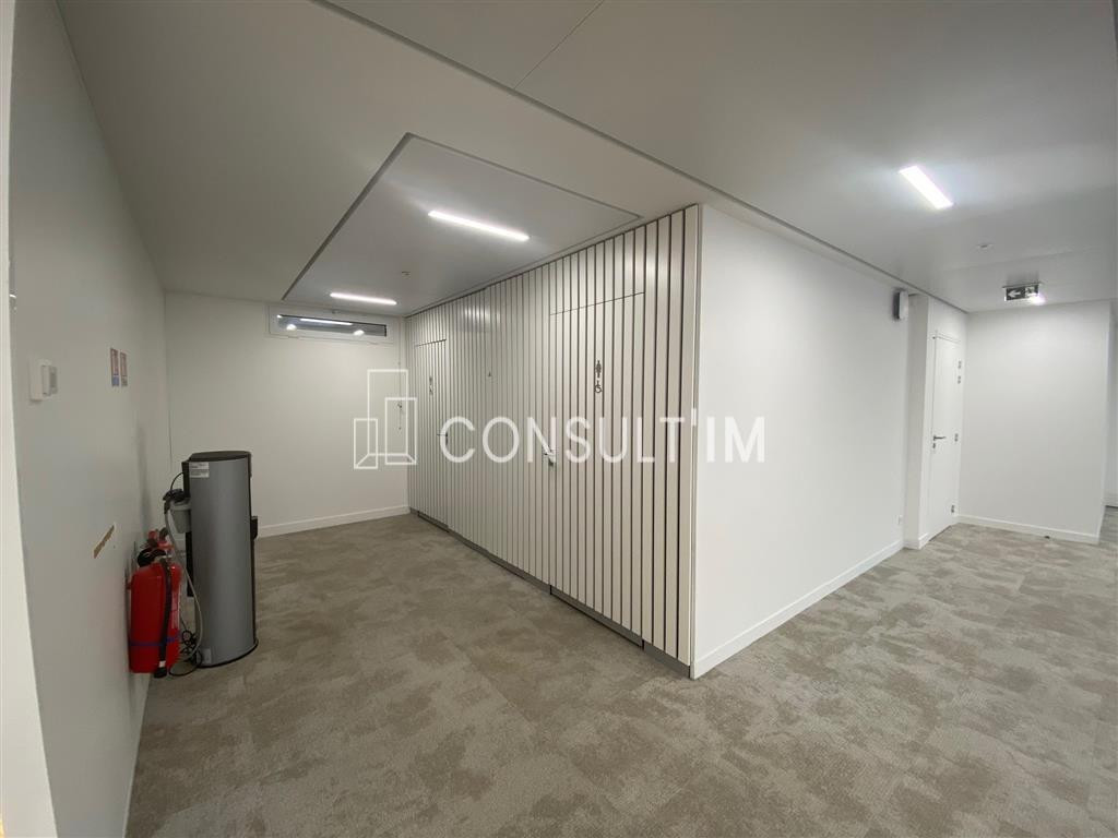 Quartier QCA – Bureaux flexibles dans un immeuble de bureaux avec accueil
