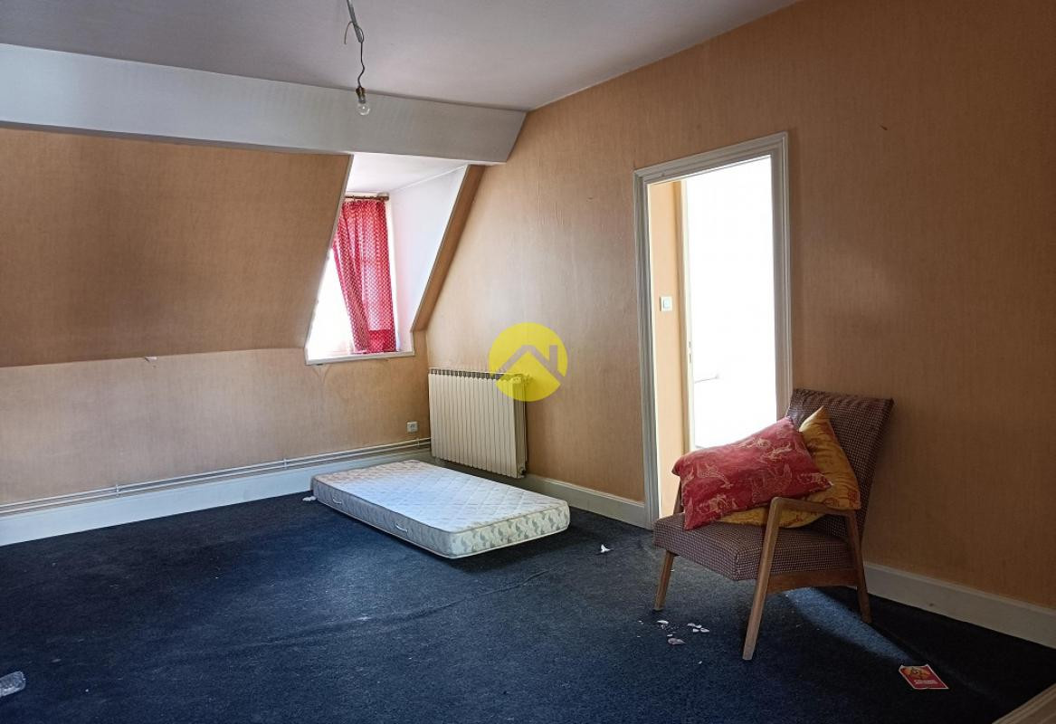 LOCAL COMMERCIAL ET LOGEMENT
