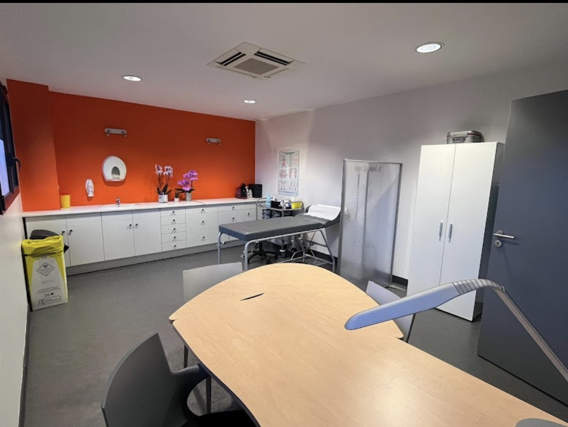 Cabinet médical /paramedical PMR rendement 9,7%