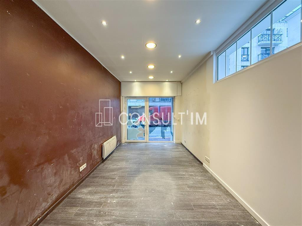 Boutique avec parking de 50 m²