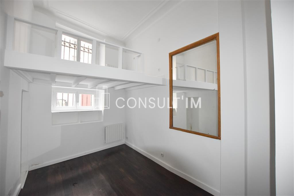 Bureaux avec mezzanine de 13m² à louer