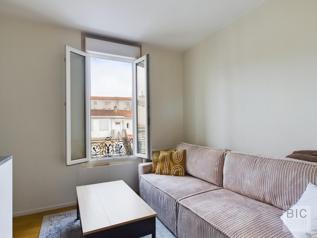 Immeuble monopropriété de 4 appartements avec chacun un jardin ou un balcon