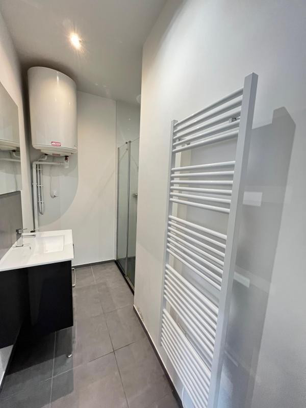 Immeuble de rapport 214m2 en parfait état avec JARDIN, TERRASSE, GARAGES à vendre Villars