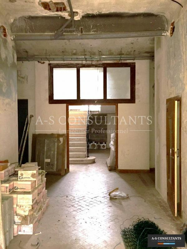 LOCAL COMMERCIAL - DOMAINE A VENDRE