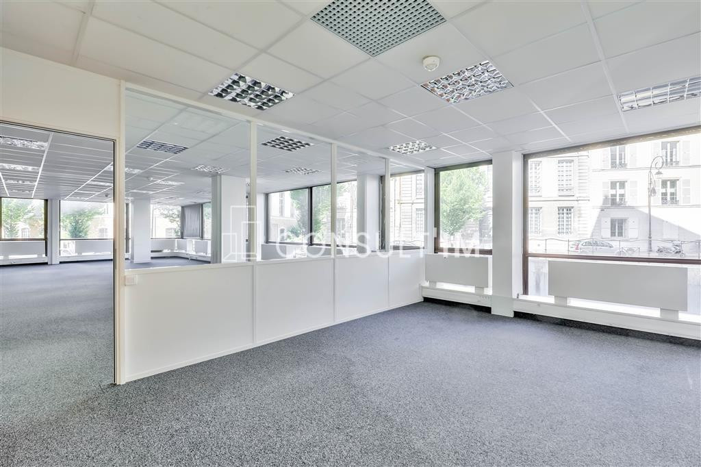 Pont de Saint Cloud, bureaux de 793 m²