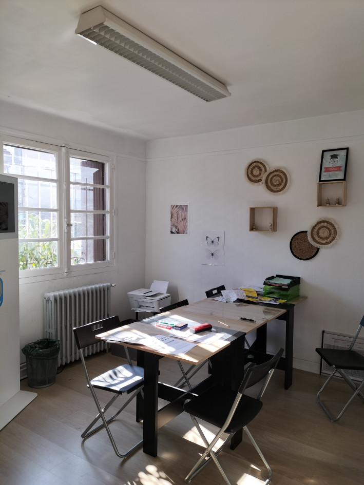 Local professionnel Roseraie 56m² indépendant