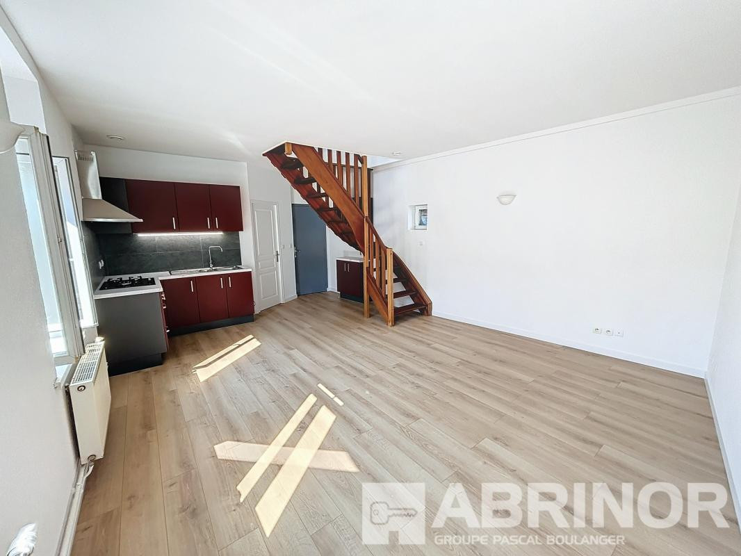 IMMEUBLE DE RAPPORT COMPRENANT 3 APPARTEMENTS