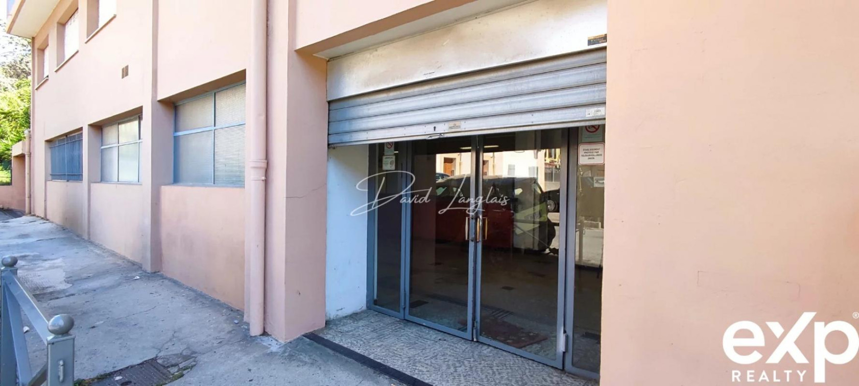 Local Commercial Exceptionnel 315m² à Vallauris (200m Centre-Ville) - Multiples Possibilités !