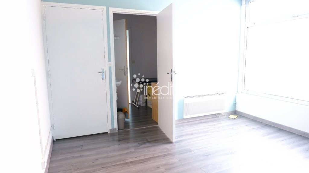 LOCAL PROFESSIONNEL A LOUER - VILLENEUVE D'ASCQ COUSINERIE